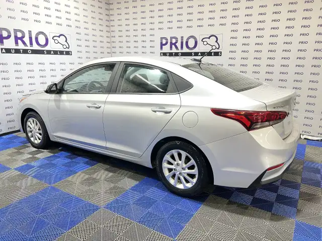 2018 Hyundai Accent - Photo 3