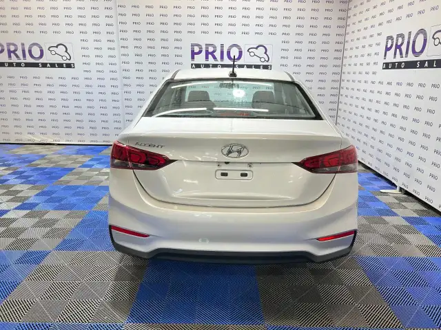 2018 Hyundai Accent - Photo 4