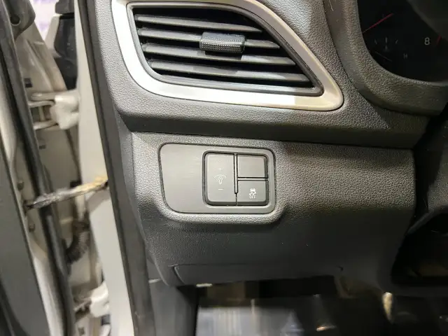 2018 Hyundai Accent - Photo 12