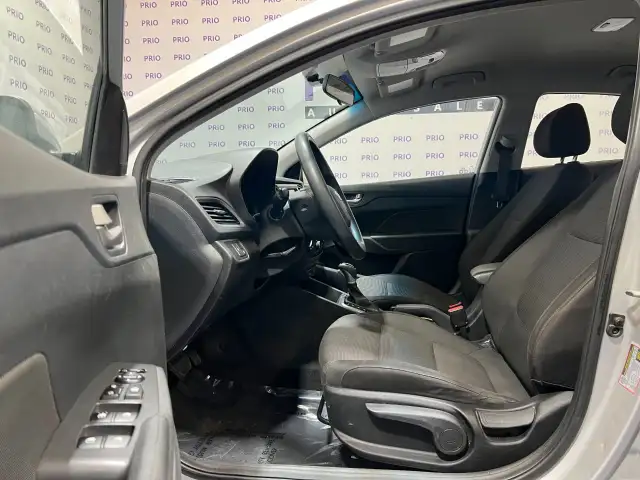 2018 Hyundai Accent - Photo 13