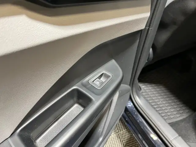 2022 Volkswagen Taos - Photo 15