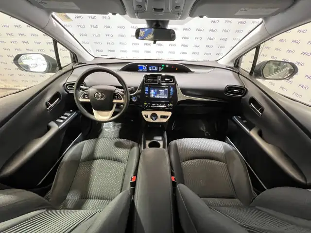 2016 Toyota Prius - Photo 20