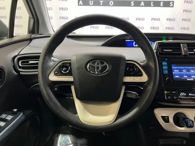 2016 Toyota Prius - Photo 21