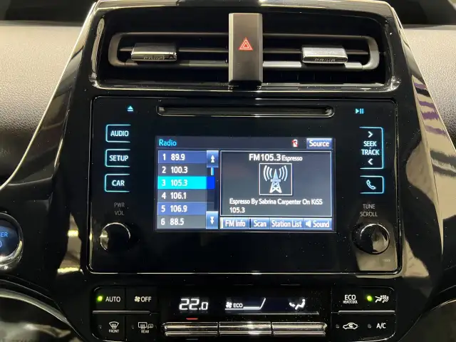 2016 Toyota Prius - Photo 25