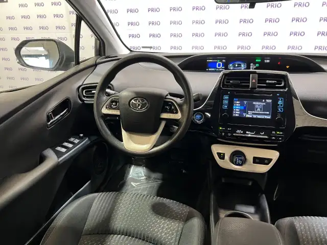 2016 Toyota Prius - Photo 29