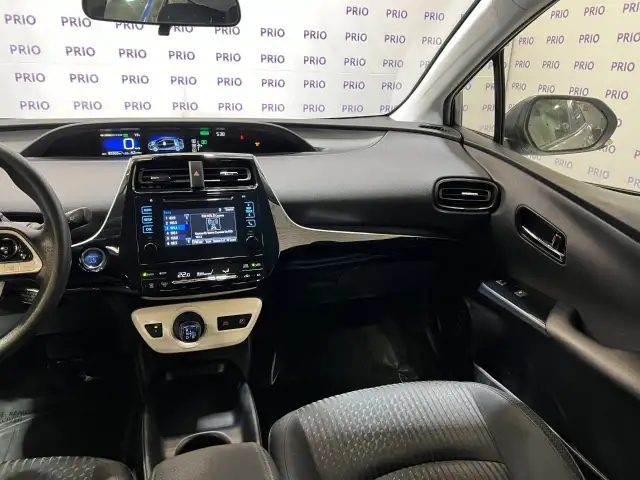 2016 Toyota Prius - Photo 30