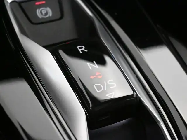 2025 Audi Q5 PROGRESSIVE AWD | SUNROOF | NAVIGATION LOW ,MILEAGE - Photo 9