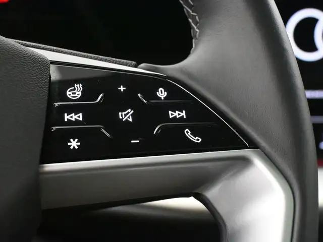 2025 Audi Q5 PROGRESSIVE AWD | SUNROOF | NAVIGATION LOW ,MILEAGE - Photo 17
