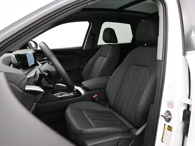 2025 Audi Q5 PROGRESSIVE AWD | SUNROOF | NAVIGATION LOW ,MILEAGE - Photo 20
