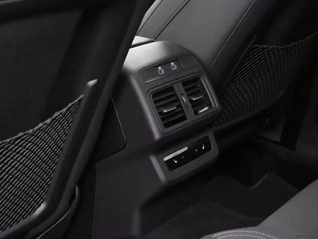 2025 Audi Q5 PROGRESSIVE AWD | SUNROOF | NAVIGATION LOW ,MILEAGE - Photo 23