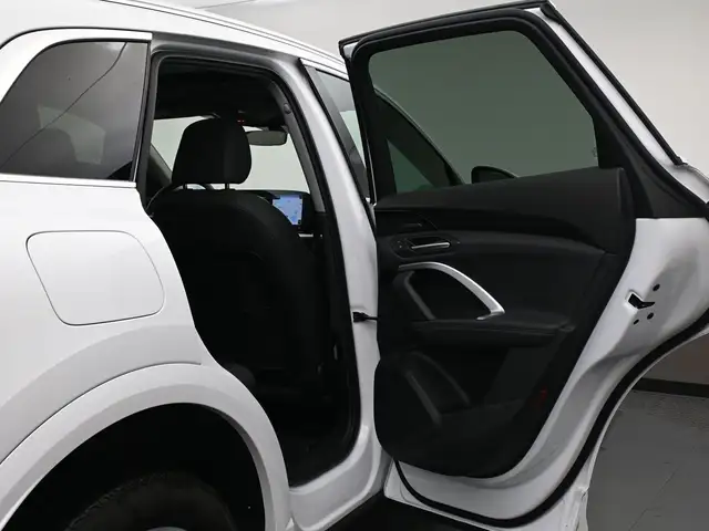 2025 Audi Q5 PROGRESSIVE AWD | SUNROOF | NAVIGATION LOW ,MILEAGE - Photo 29