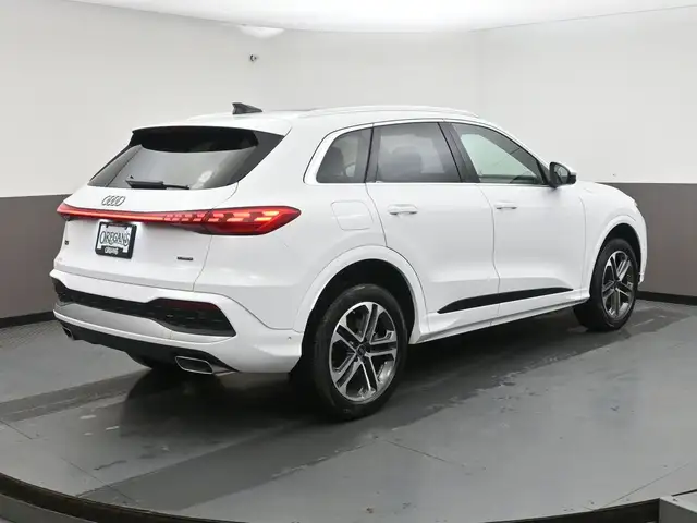 2025 Audi Q5 PROGRESSIVE AWD | SUNROOF | NAVIGATION LOW ,MILEAGE - Photo 37