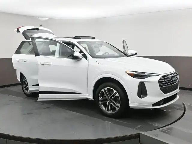 2025 Audi Q5 PROGRESSIVE AWD | SUNROOF | NAVIGATION LOW ,MILEAGE - Photo 48