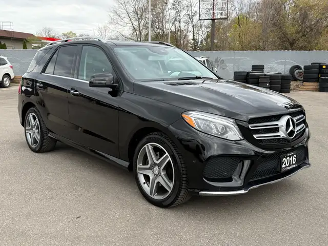 2016 Mercedes-Benz GLE-Class 4MATIC GLE 350d |AMG|ACCIDENT FREE| - Photo 3