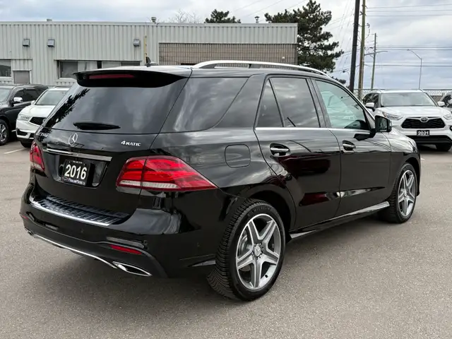 2016 Mercedes-Benz GLE-Class 4MATIC GLE 350d |AMG|ACCIDENT FREE| - Photo 5