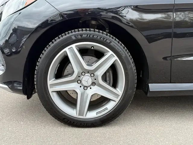 2016 Mercedes-Benz GLE-Class 4MATIC GLE 350d |AMG|ACCIDENT FREE| - Photo 9