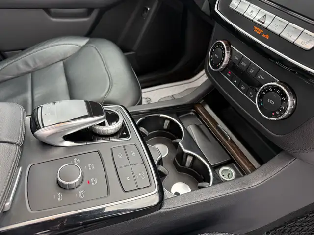 2016 Mercedes-Benz GLE-Class 4MATIC GLE 350d |AMG|ACCIDENT FREE| - Photo 30