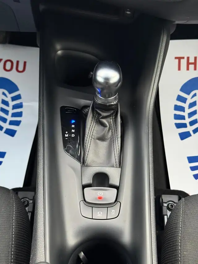 2018 Toyota C-HR XLE - Photo 13