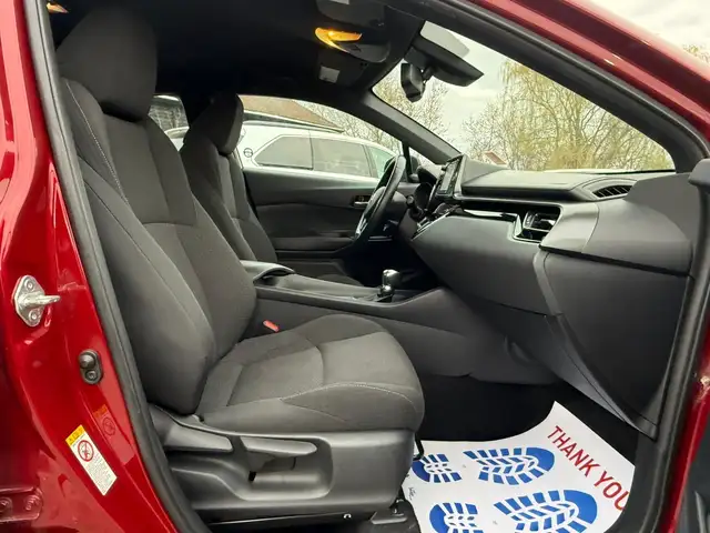 2018 Toyota C-HR XLE - Photo 22