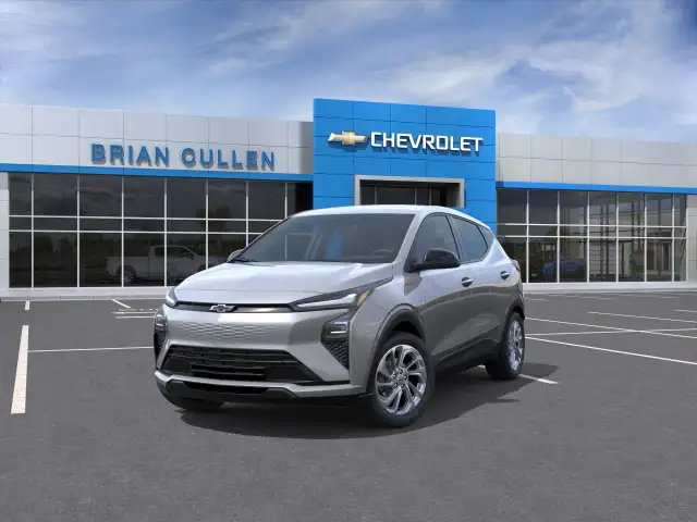 2027 Chevrolet Bolt - Photo 8