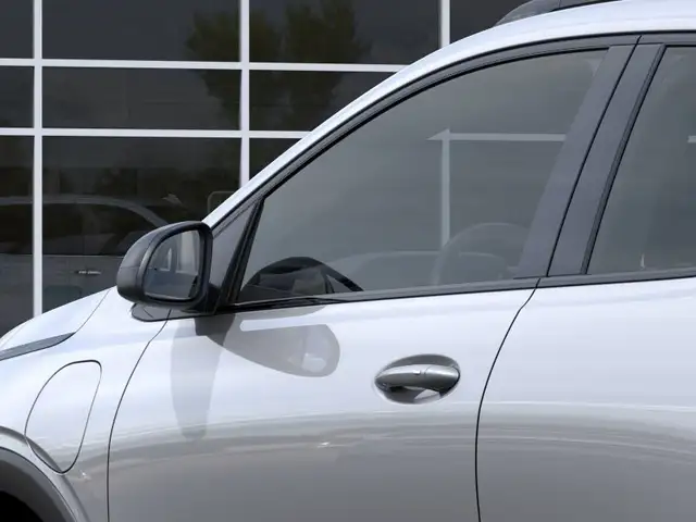 2027 Chevrolet Bolt - Photo 12