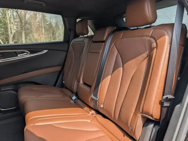 2023 Lincoln Nautilus Reserve- Pano Vista Roof - Back-Up Camera - Photo 29