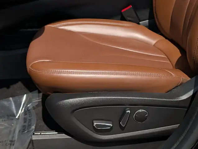 2023 Lincoln Nautilus Reserve- Pano Vista Roof - Back-Up Camera - Photo 31