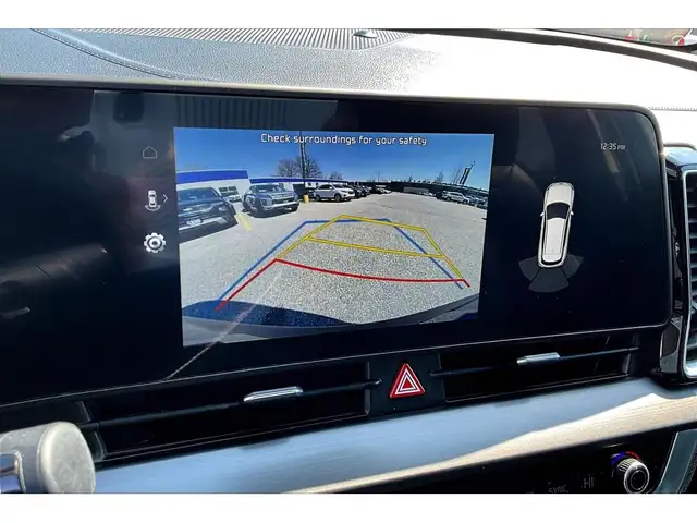 2023 Kia Sportage AWD | LEATHER | PANORAMIC SUNROOF | BLIND SPOT - Photo 6