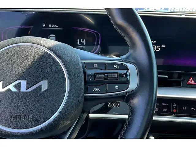 2023 Kia Sportage AWD | LEATHER | PANORAMIC SUNROOF | BLIND SPOT - Photo 13