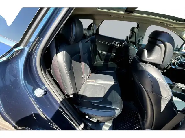2023 Kia Sportage AWD | LEATHER | PANORAMIC SUNROOF | BLIND SPOT - Photo 20