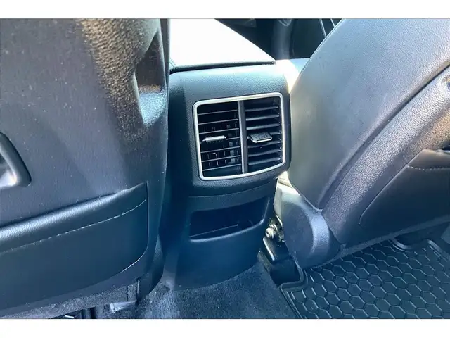 2023 Kia Sportage AWD | LEATHER | PANORAMIC SUNROOF | BLIND SPOT - Photo 22