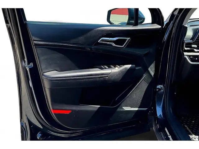 2023 Kia Sportage AWD | LEATHER | PANORAMIC SUNROOF | BLIND SPOT - Photo 25