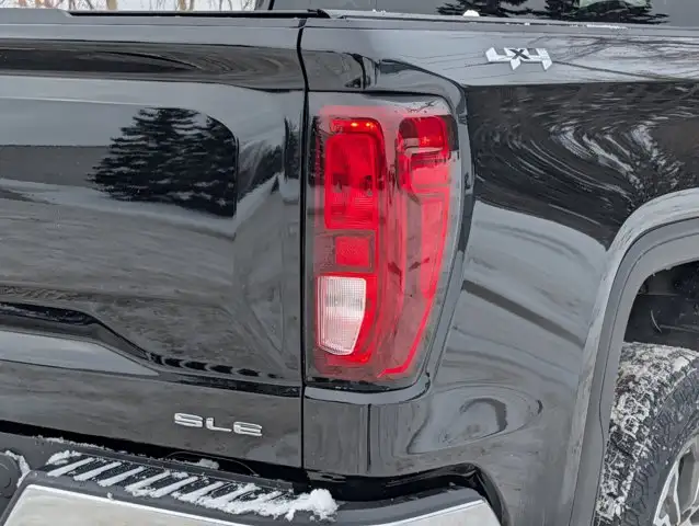 2026 GMC Sierra 1500 SLE- Wi-Fi Hotspot Capable - Photo 11