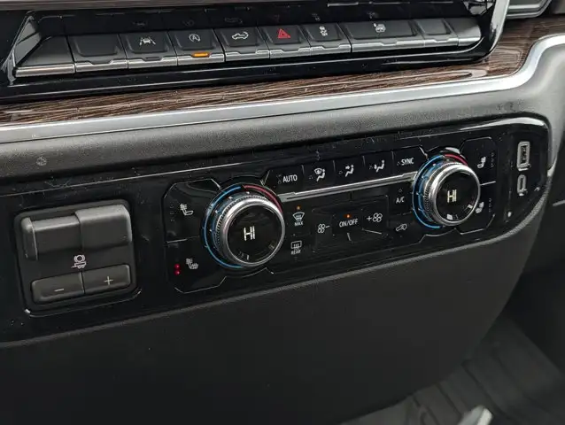 2026 GMC Sierra 1500 SLE- Wi-Fi Hotspot Capable - Photo 25