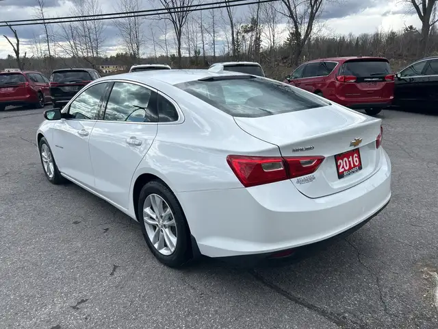 2016 Chevrolet Malibu LT - Photo 5