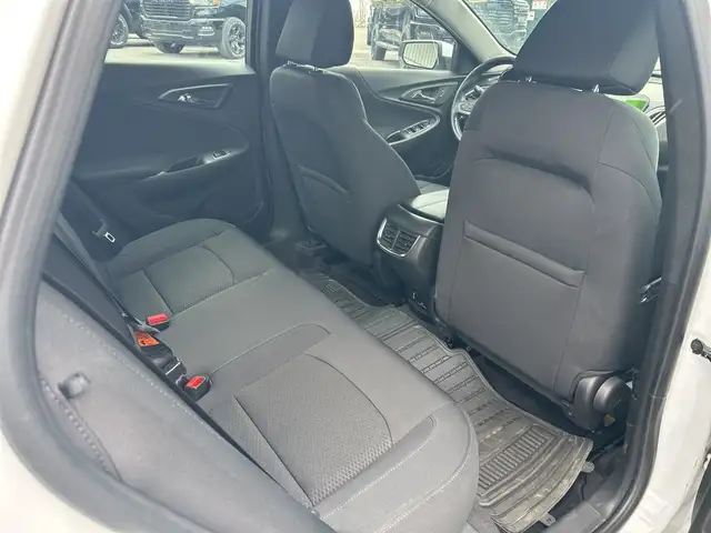 2016 Chevrolet Malibu LT - Photo 10