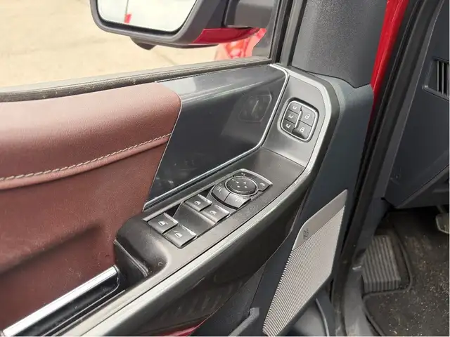 2022 Ford F-150 LARIAT, SUNROOF, POWER RUNNING BOARDS & TAILGATE - Photo 14