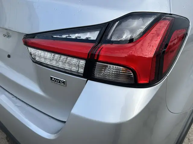 2024 Mitsubishi RVR - Photo 9