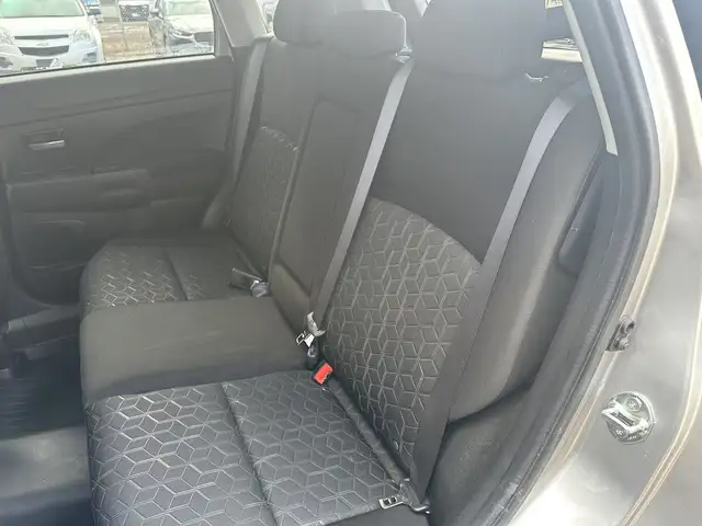 2024 Mitsubishi RVR - Photo 12
