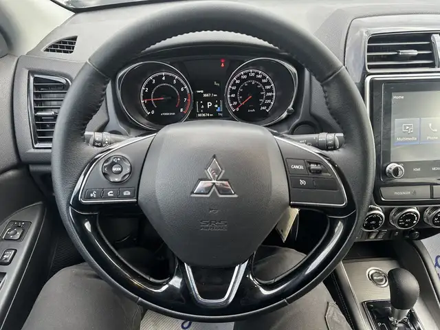 2024 Mitsubishi RVR - Photo 15