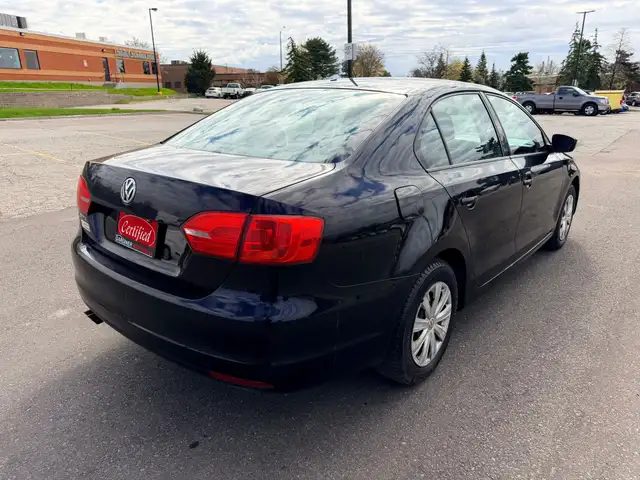 2013 Volkswagen Jetta Sedan 4dr 2.5L Sportline - Photo 7