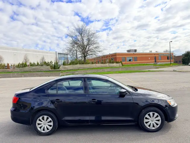 2013 Volkswagen Jetta Sedan 4dr 2.5L Sportline - Photo 19