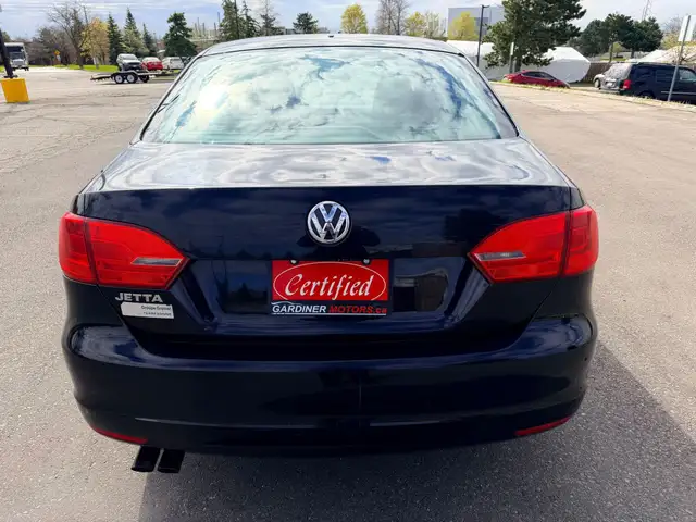 2013 Volkswagen Jetta Sedan 4dr 2.5L Sportline - Photo 21