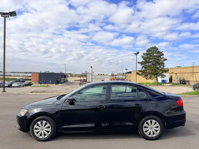 2013 Volkswagen Jetta Sedan 4dr 2.5L Sportline - Photo 23