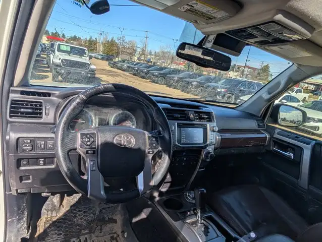 2015 Toyota 4Runner SR5 - Photo 16