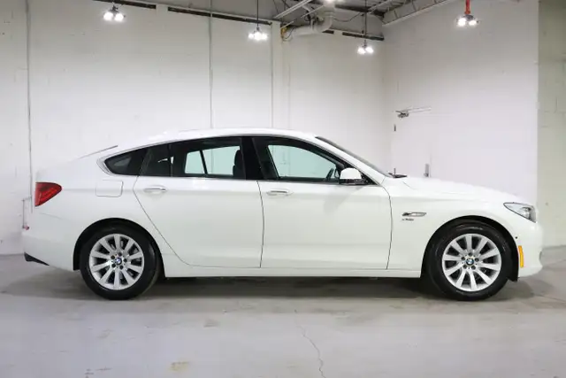 2011 BMW 535i xDrive Gran Turismo | CLEAN CARFAX | NEW ARRIVAL - Photo 7