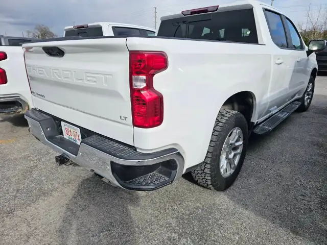 2024 Chevrolet Silverado 1500 - Photo 2