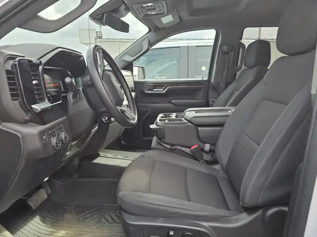 2024 Chevrolet Silverado 1500 - Photo 3