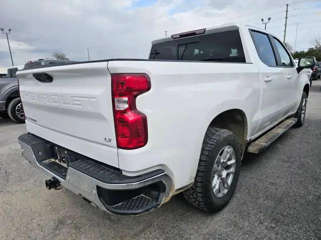 2024 Chevrolet Silverado 1500 - Photo 2