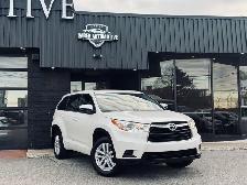2015 Toyota Highlander AWD 4dr LE - Photo 2